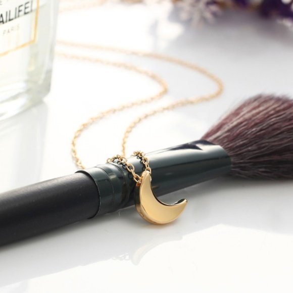 Moon Choker Necklace (Gold) - Picture 5 of 7